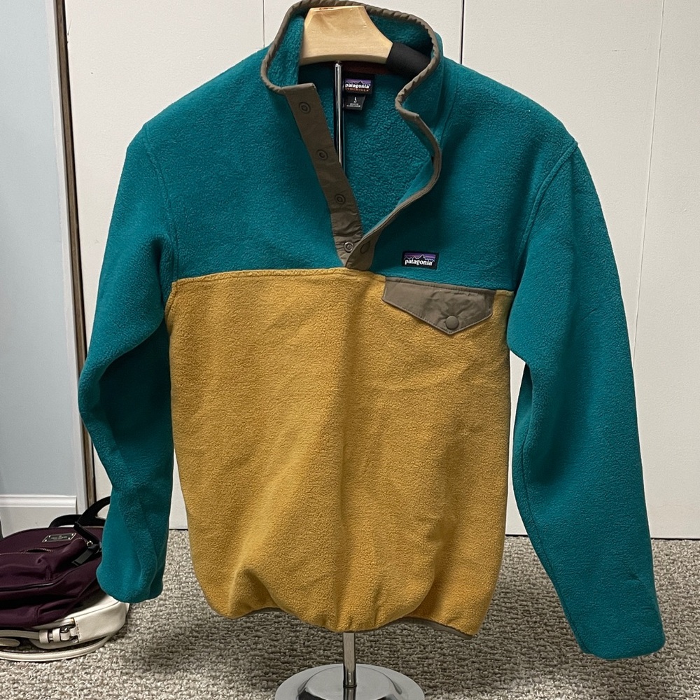 Patagonia Kids Teal and Tan Fleece
